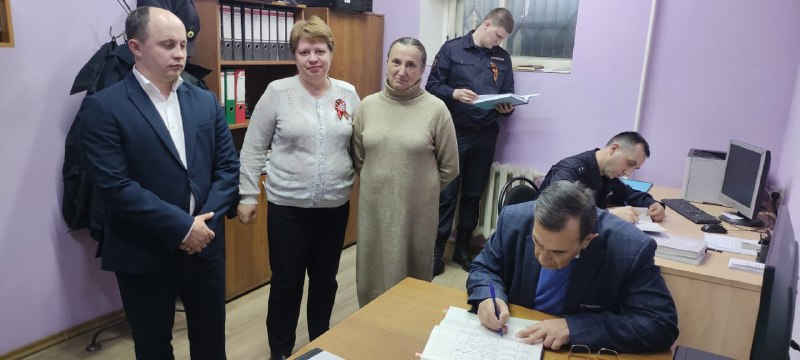 Представители Общественного совета при краевом Главке посетили изолятор временного содержания емельяновской полиции